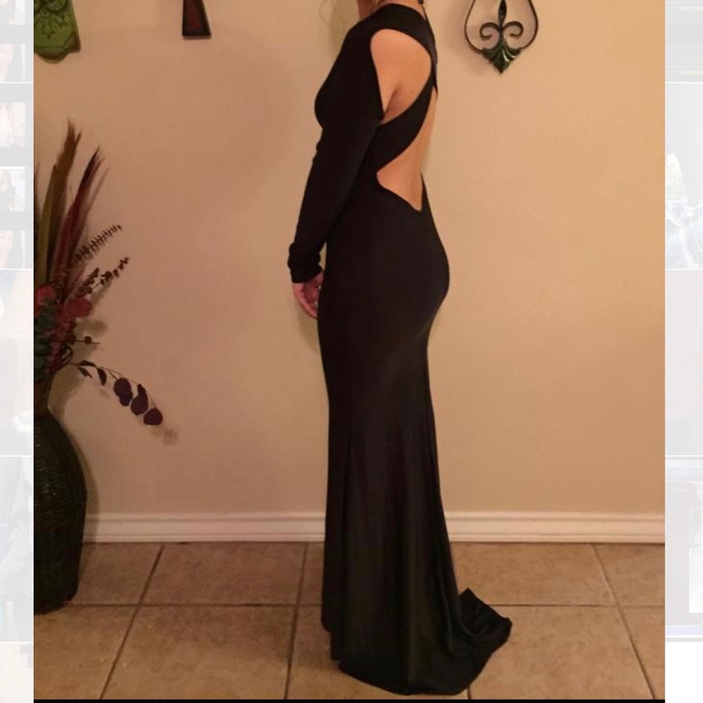Long Backless Formal Dress In Black